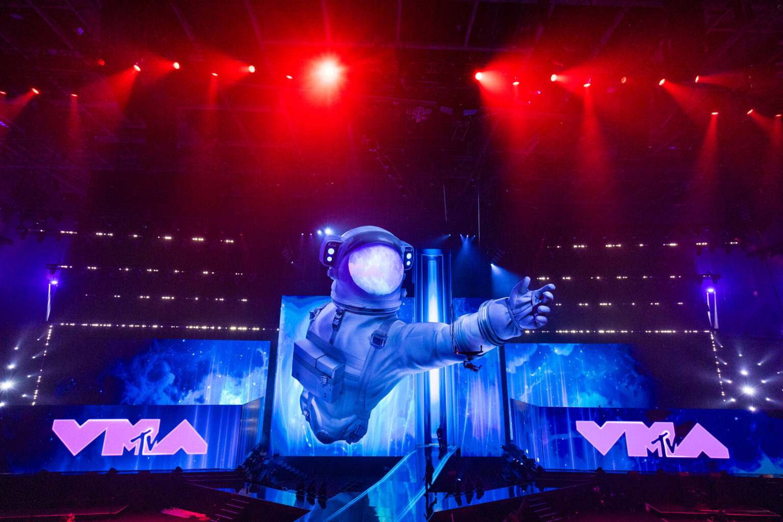 2024 VMA Performance Photo