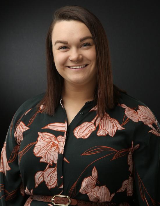 Jenn Shuron headshot